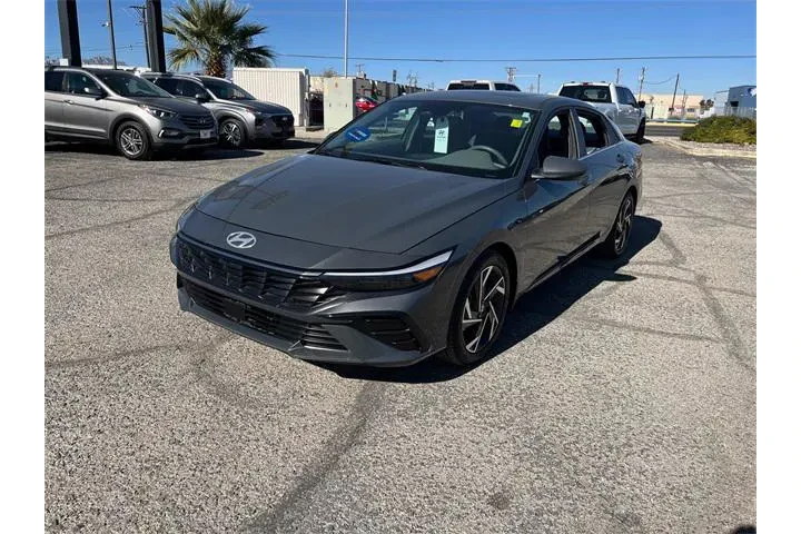 $27015 : Hyundai ELANTRA 2024 SEL 4dr image 3