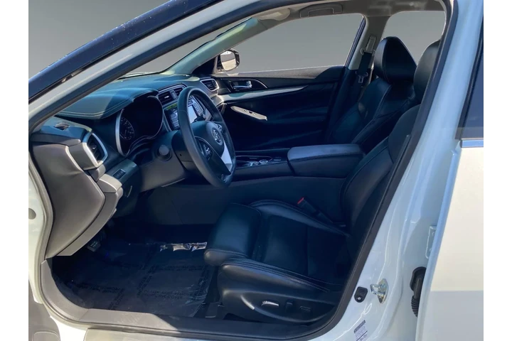 $18055 : Nissan Maxima 2016 image 9