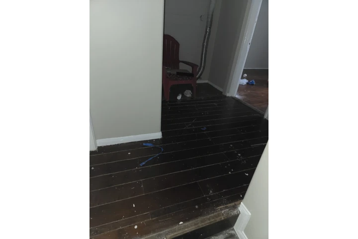 Pisos laminados y de vinyl image 8