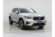 Volvo XC40 2025 AWD B5 Plus en Fresno