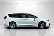$20995 : Chrysler Pacifica Hybrid 202 thumbnail