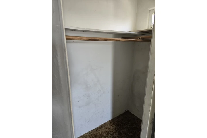 $850 : cuarto de 12ft x 12ft image 1