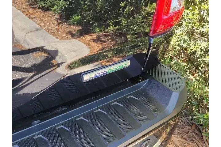 $27590 : Ford F-150 2022 4x2 XL 4dr S image 5