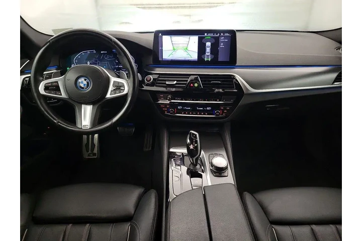 $30998 : BMW 5 Series 2022 530e 4dr S image 9