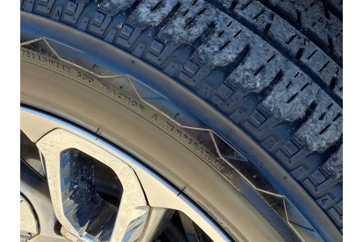 $37995 : Ram 1500 2023 4x2 Laramie 4d image 10