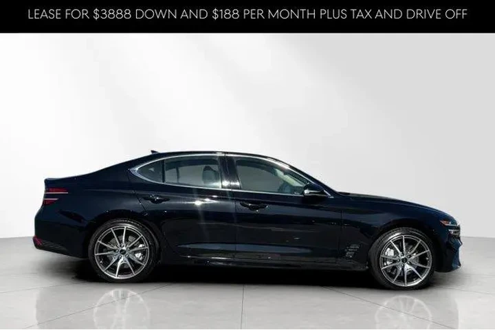 $39394 : Genesis G70 2026 2.5T Standa image 4