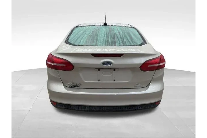 $8995 : Ford Focus 2018 SE 4dr Sedan image 6