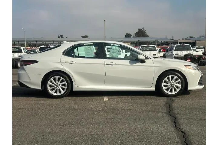 $27990 : Toyota Camry 2024 LE 4dr Sed image 2