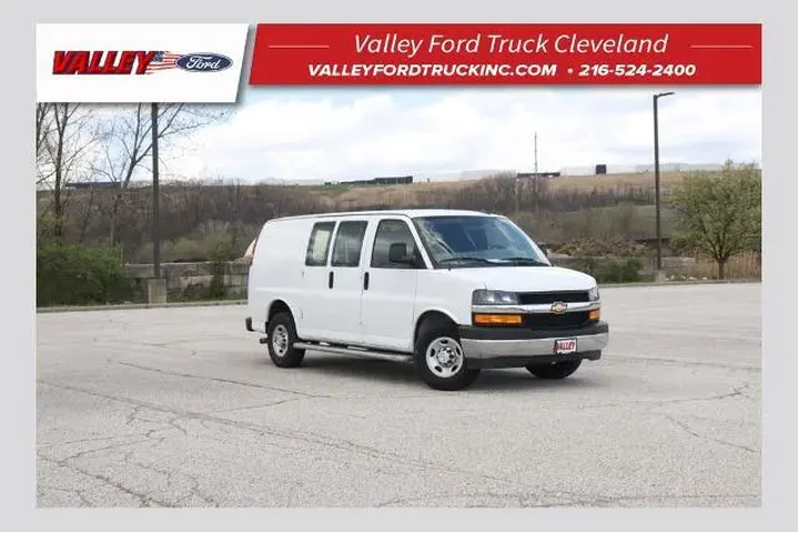 $32514 : Chevrolet Express 2024 2500 image 1