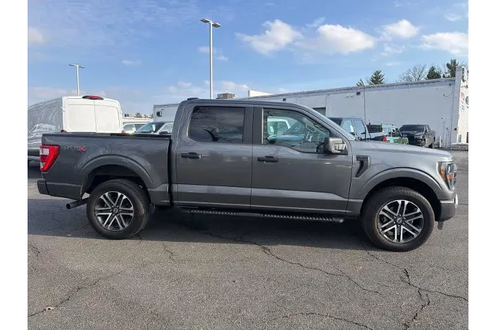 $36775 : Ford F-150 2023 4x4 XLT 4dr image 2