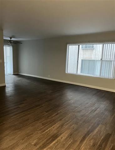 $1300 : 1bd 1ba apartment for rent image 4