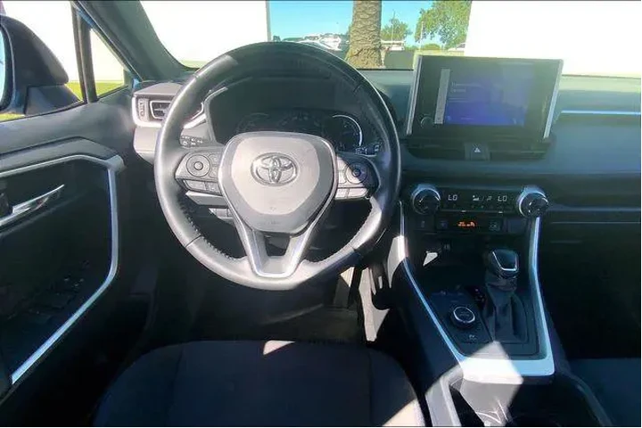$36985 : Toyota RAV4 Hybrid 2024 AWD image 5