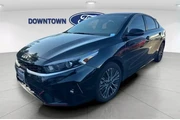 $17901 : Kia Forte 2023 GT-Line 4dr S thumbnail