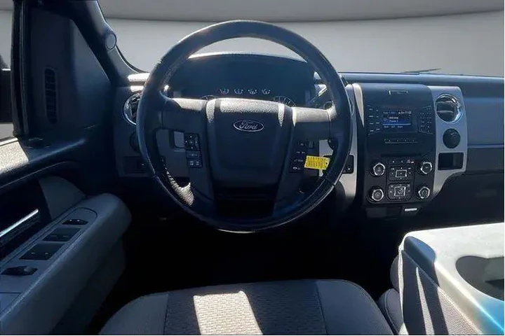 $11000 : Ford F-150 2013 4x4 Lariat 4 image 9