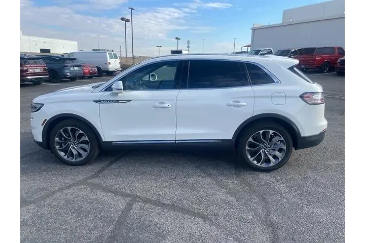 $33276 : Lincoln Nautilus 2022 Reserv image 8