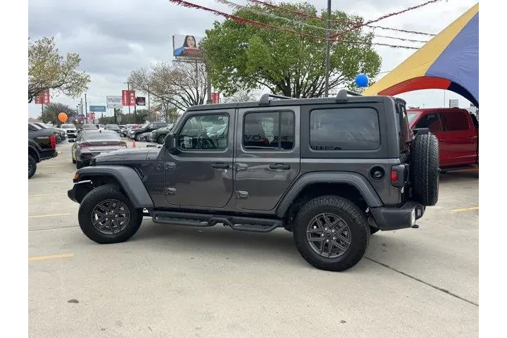 $32698 : Jeep Wrangler 2024 4x4 Sport image 9