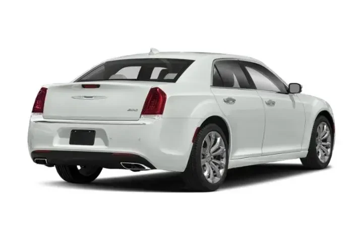 Chrysler 300 2020 Touring 4d image 5