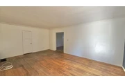 $2150 : APT AMPLIO 1 REC EN MID CITY thumbnail