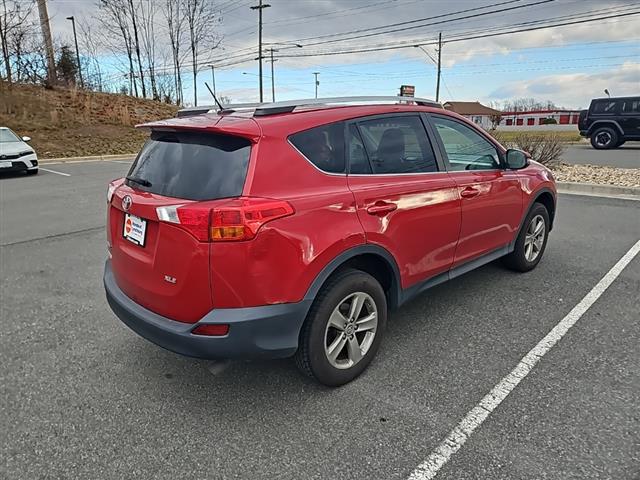 $16457 : PRE-OWNED 2015 TOYOTA RAV4 XLE image 3
