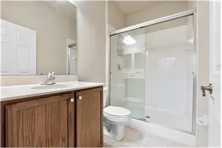 $2450 : Rental property with 2 bedro image 7