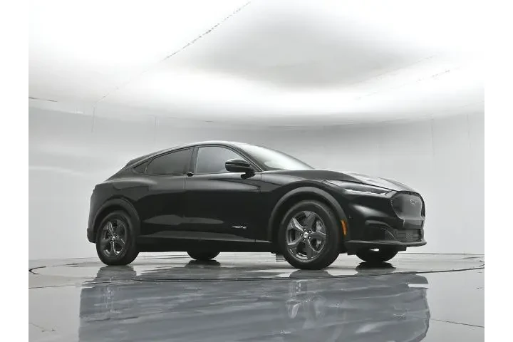 $29600 : Ford Mustang Mach-E 2023 Sel image 4