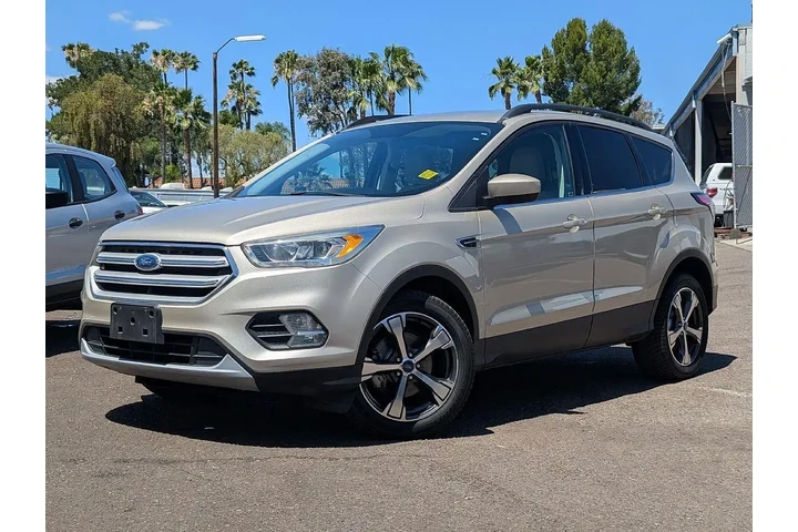 $13069 : Ford Escape 2018 SEL 4dr SUV image 2