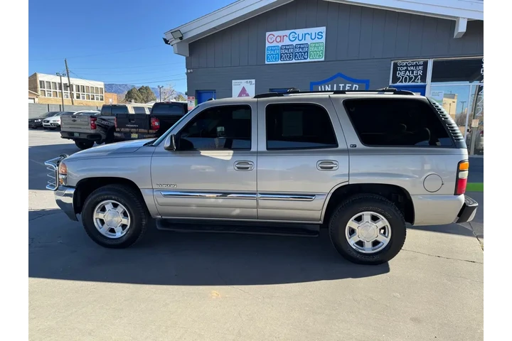 2004 GMC Yukon 4WD image 8