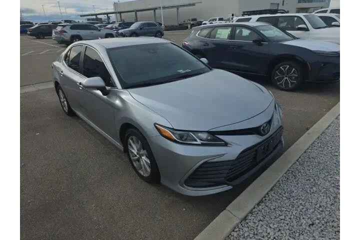$22700 : Toyota Camry 2023 LE 4dr Sed image 1