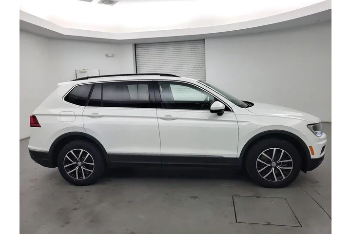 $22998 : Volkswagen Tiguan 2021 SE 4d image 4