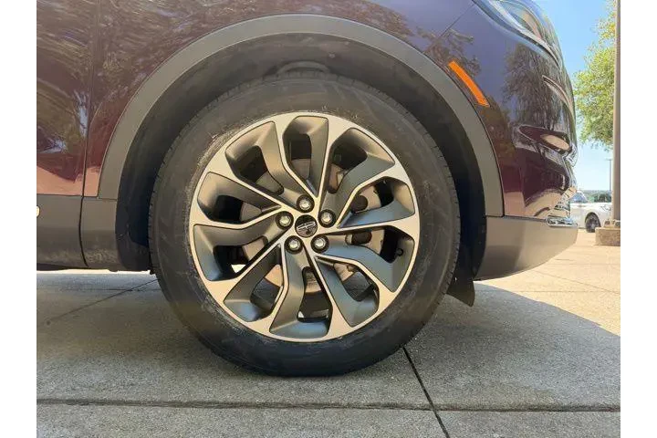 $37980 : Lincoln Nautilus 2023 AWD Re image 9