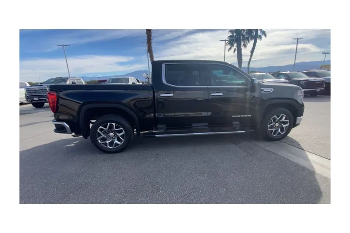 $44500 : 2023 Sierra 1500 image 9