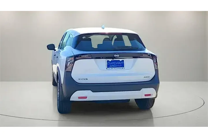 $20677 : Nissan Kicks 2025 AWD S 4dr image 6