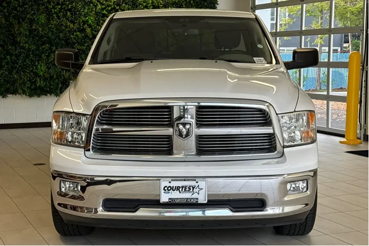 $15466 : Ram 1500 2012 4x4 SLT 4dr Qu image 9