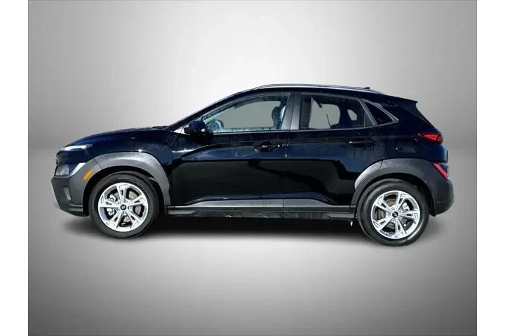 $21927 : Hyundai KONA 2023 AWD SEL 4d image 8