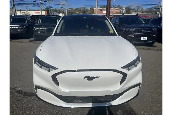 $38988 : Ford Mustang Mach-E 2023 AWD image 3