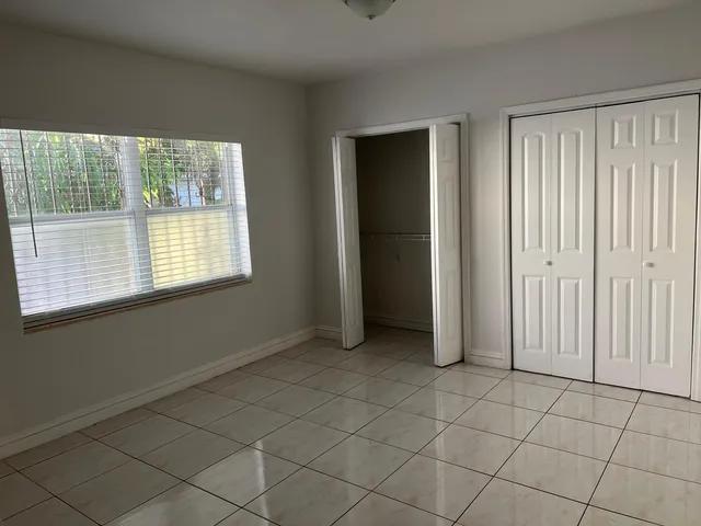 $1500 : Location, location, location! image 5