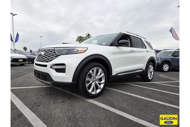 $37710 : Ford Explorer Hybrid 2022 AW image 3