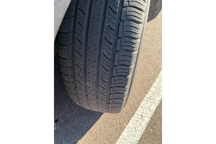 $18861 : Ford Explorer 2018 XLT 4dr S image 5