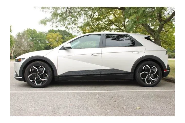 $25499 : Hyundai IONIQ 5 2023 AWD SEL image 9