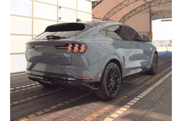 $30999 : Ford Mustang Mach-E 2023 AWD image 5