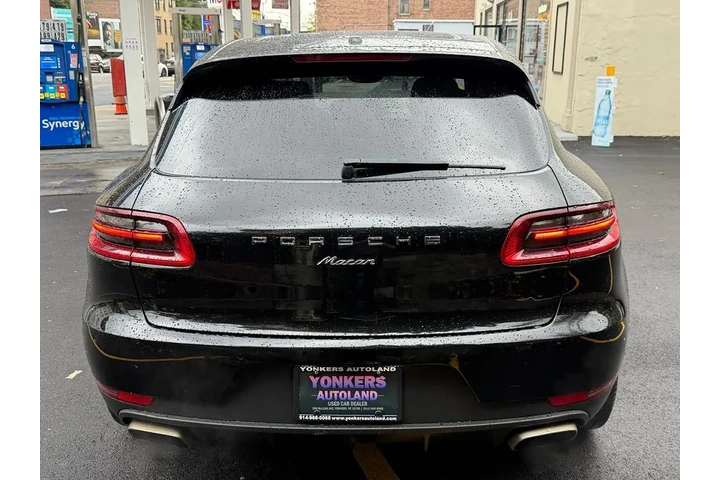 $18995 : 2017 Macan image 5
