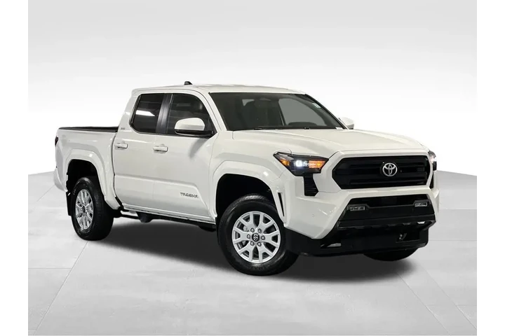 $39588 : Gold Certified2024 Tacoma SR5 image 7