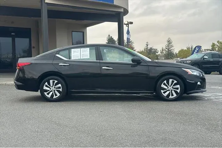 $15990 : Nissan Altima 2021 2.5 S 4dr image 3