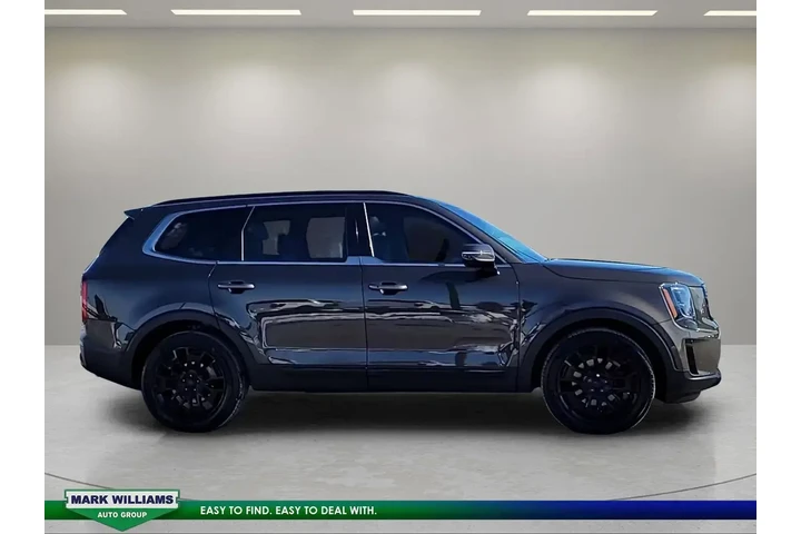 $28990 : Kia Telluride 2021 AWD SX 4d image 9