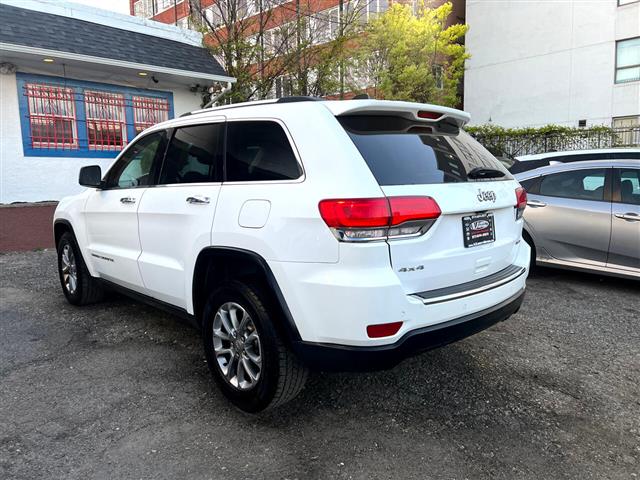 2015 Grand Cherokee LIMITED image 4