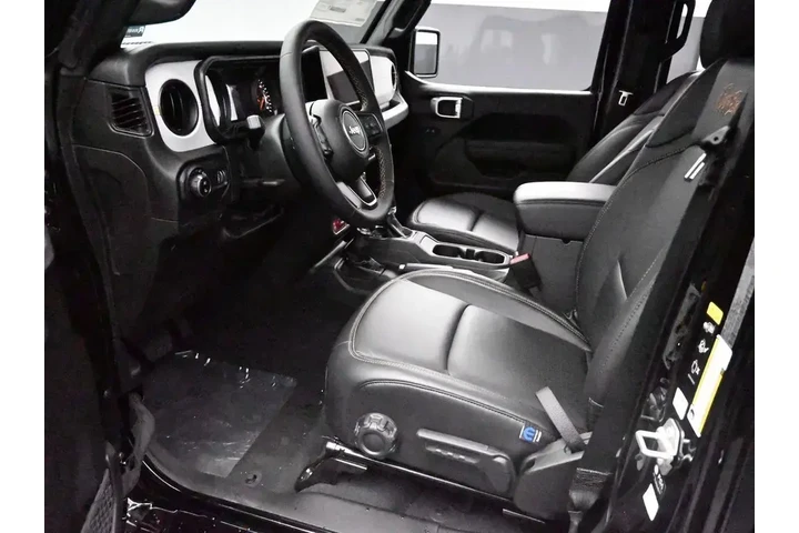 $35941 : Jeep Gladiator 2024 4x4 Nigh image 10