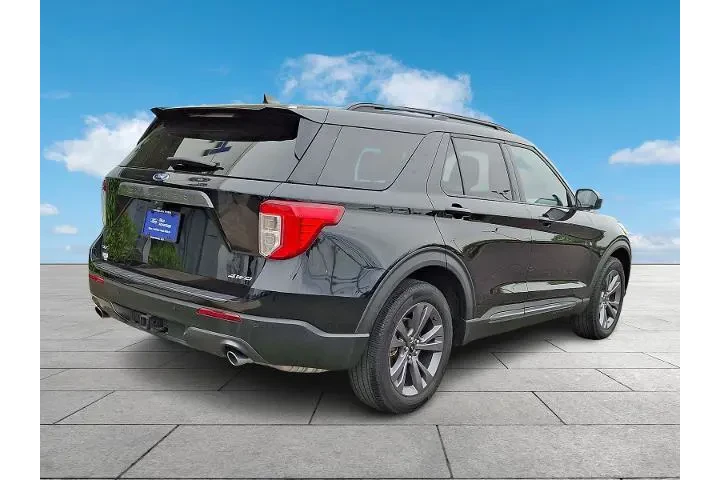 $34997 : Ford Explorer 2023 AWD XLT 4 image 6