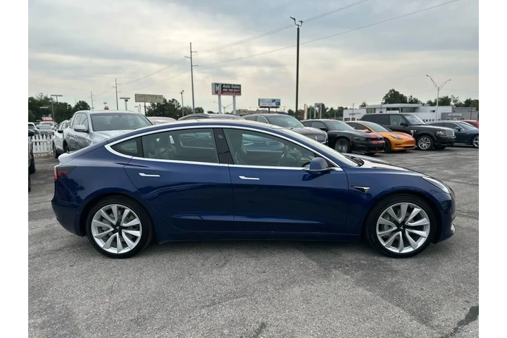 2020 TESLA MODEL 3 LONG RANGE image 10