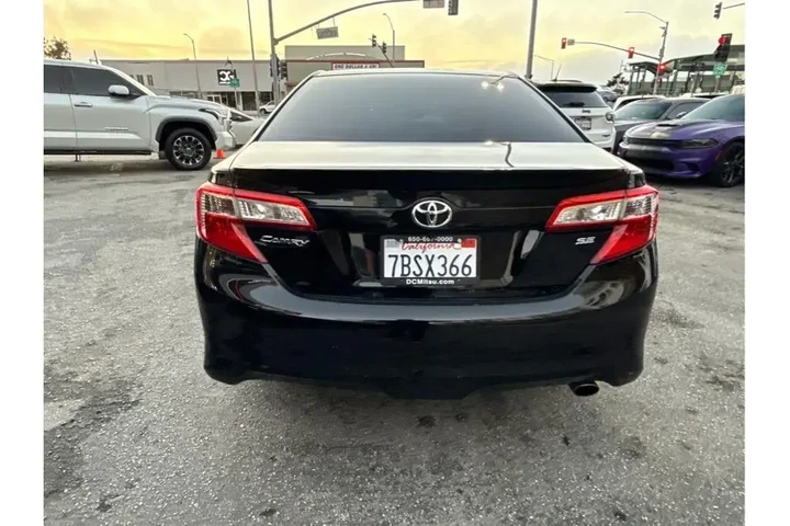 $14888 : Toyota Camry 2014 SE 4dr Sed image 9