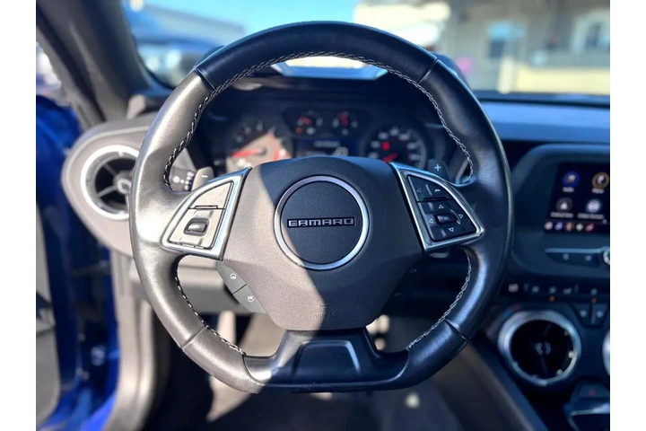 2024 Camaro 1LT image 10